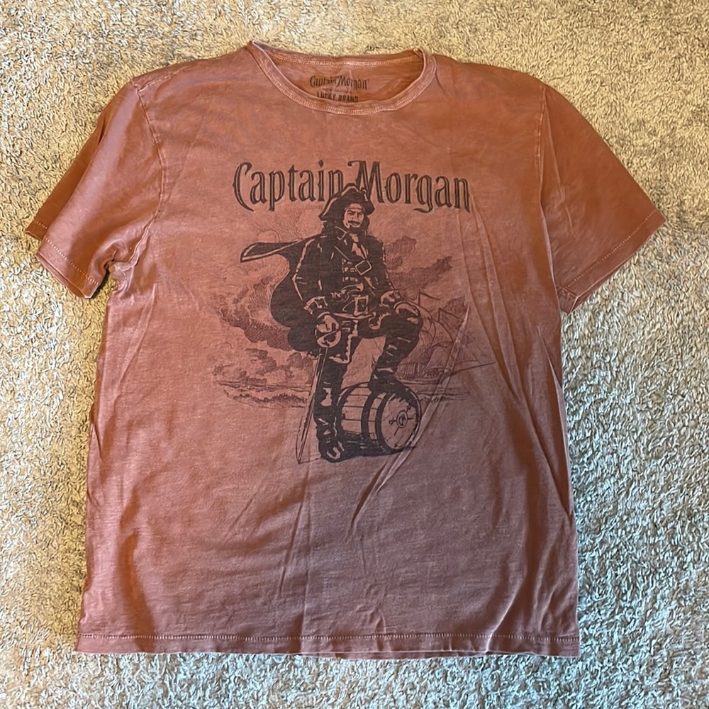 Lucky Brand Large T Shirt w/ Captain Morgan design